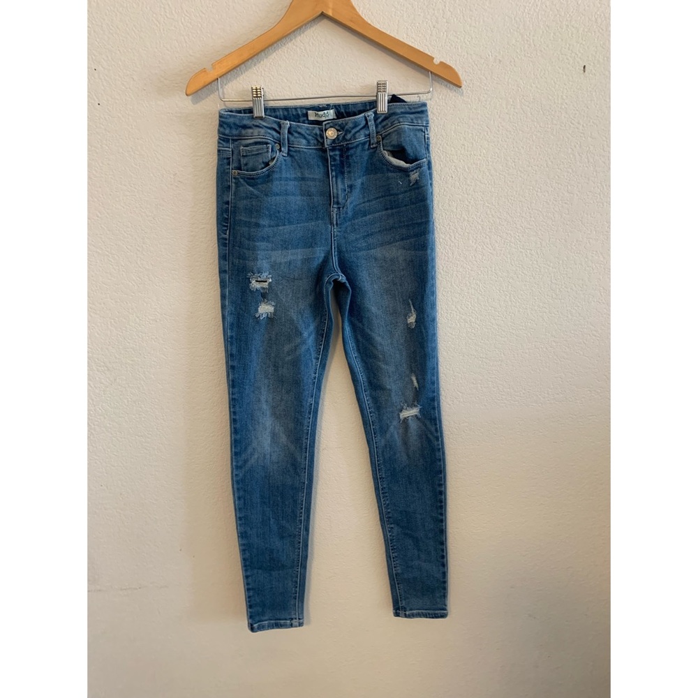Mudd / ripped jeans